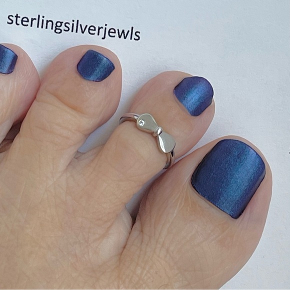 Sterling Silver Bow Toe Ring with a tiny CZ, Silver Rings, Midi Ring, Bows Ring - Picture 11 of 12